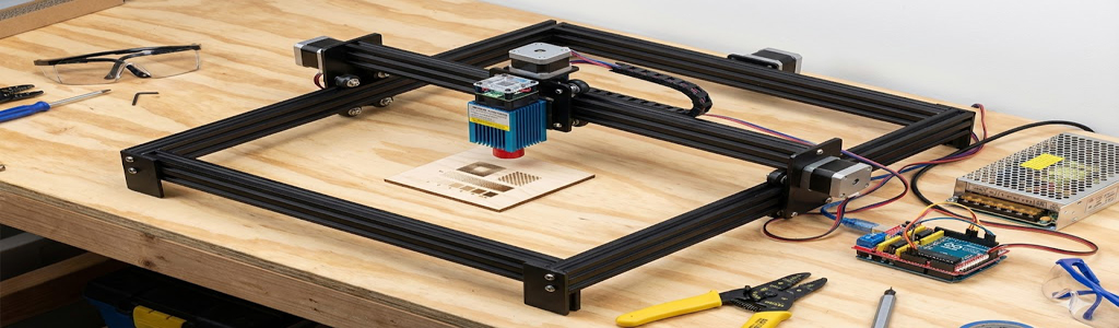 Compact Desktop Engraver